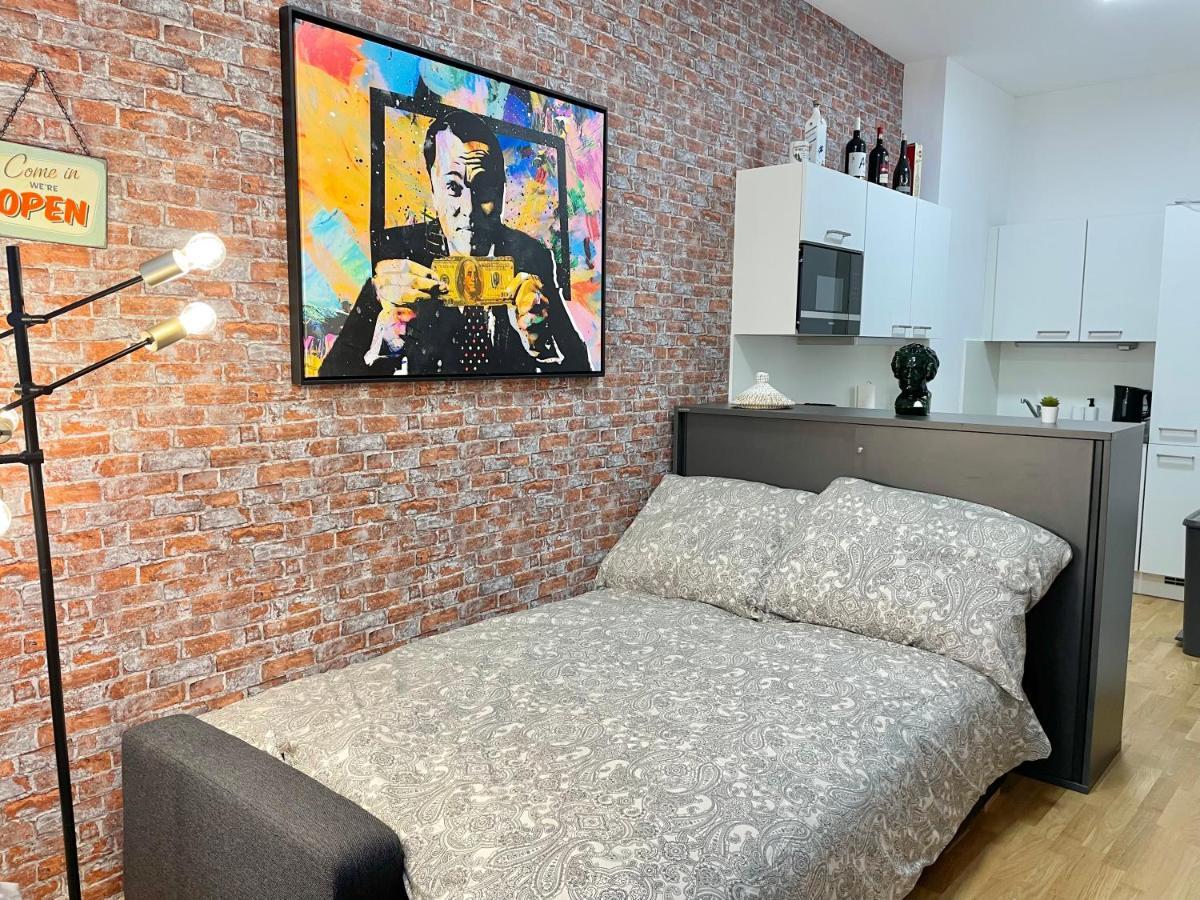 וינה Premium Apartment With Terrace, A/C, Free Wifi And Netflix מראה חיצוני תמונה